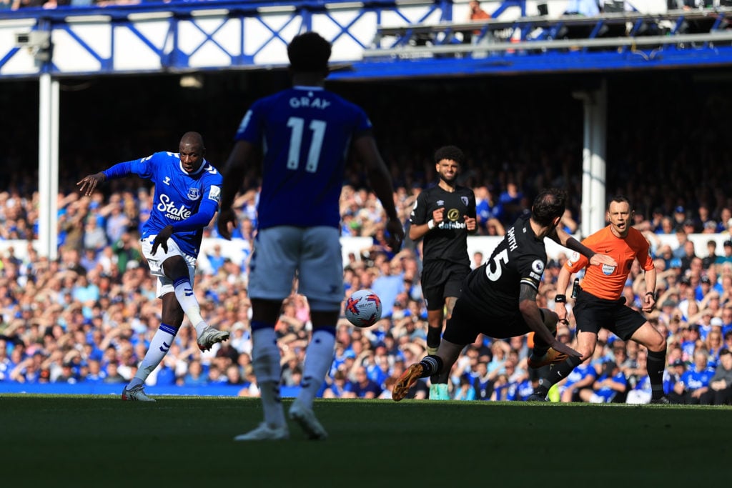 Abdoulaye Doucoure scores goal to keep Everton in Premier League under Sean Dyche vs AFC Bournemouth after 2022/23 relegation fight