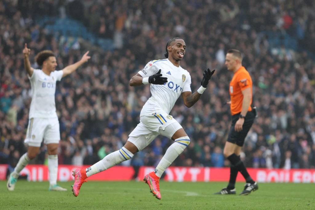 Leeds United v Huddersfield Town - Sky Bet Championship