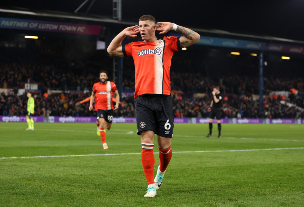 Luton Town v Arsenal FC - Premier League