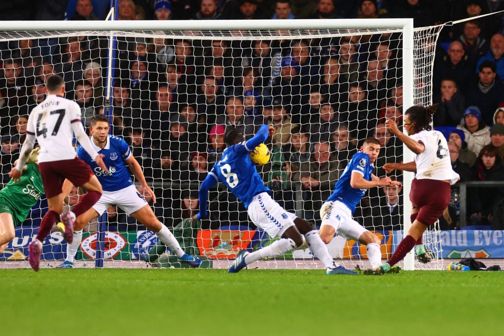 Everton FC v Manchester City - Premier League