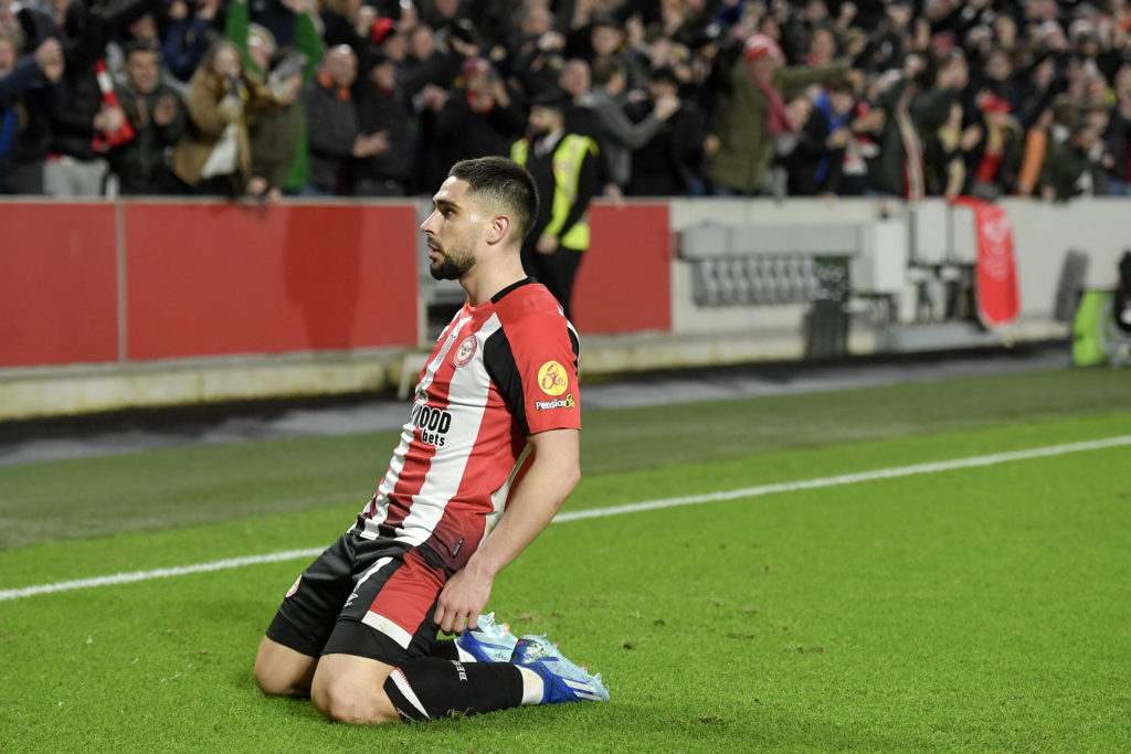 Brentford FC v Manchester City - Premier League