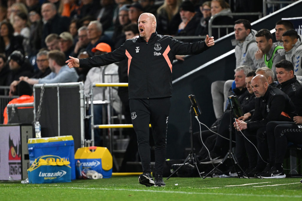 Luton Town v Everton FC - Premier League
