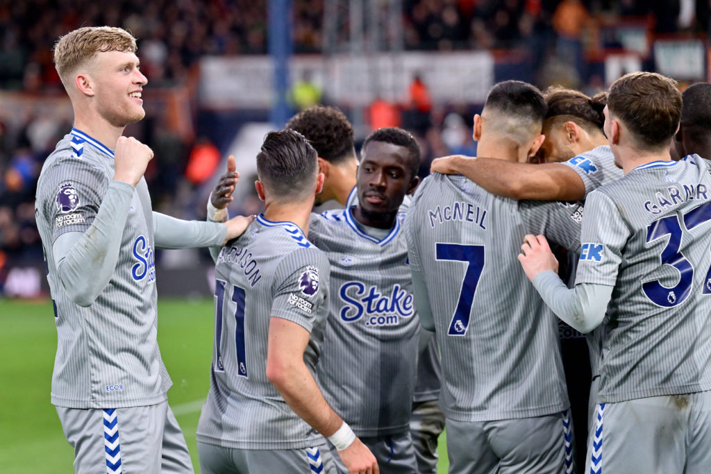 Luton Town v Everton FC - Premier League