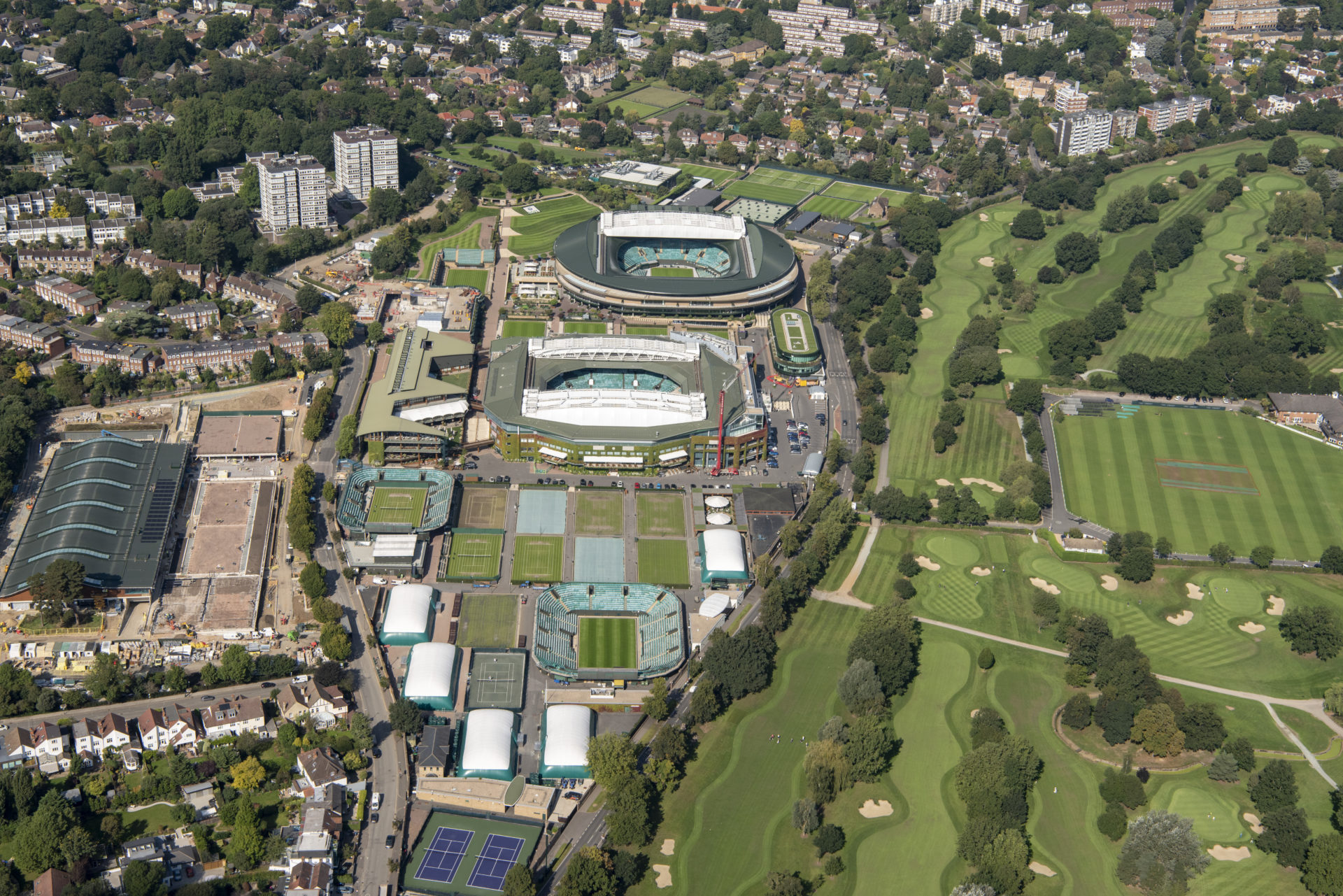 No 1 Court And Centre Court At The All England And Lawn Tennis And Croquet Club