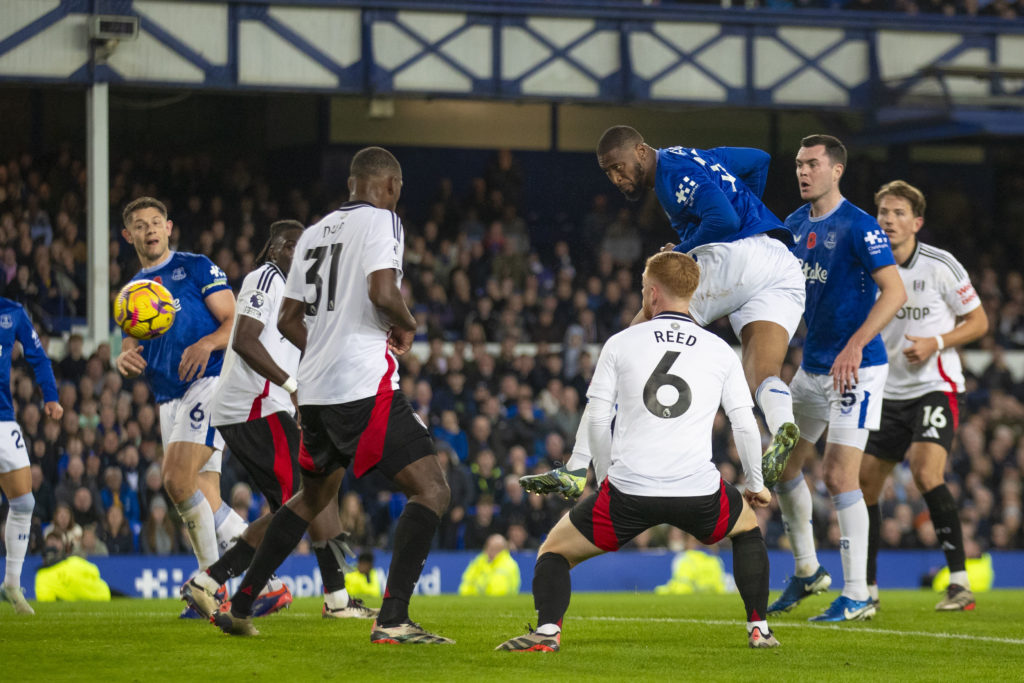 Everton FC v Fulham FC - Premier League