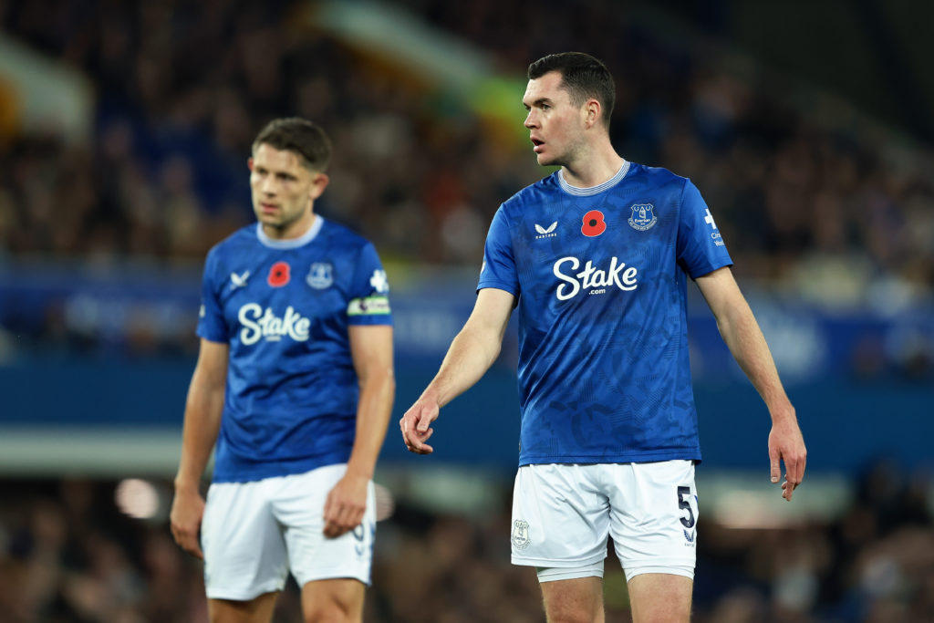 Everton FC v Fulham FC - Premier League