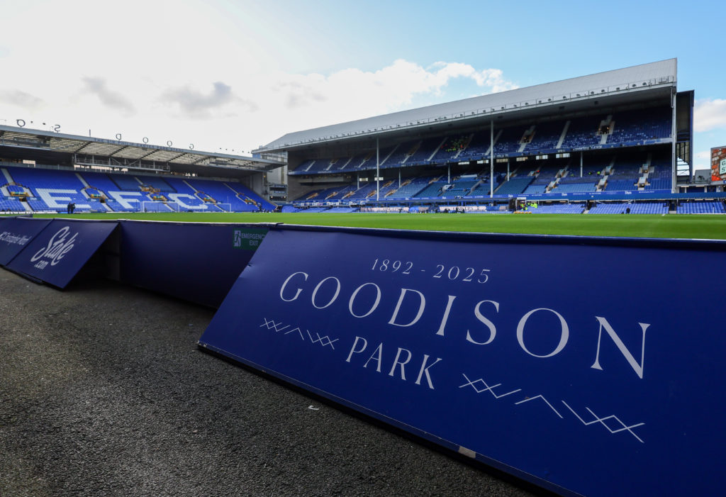 Everton FC v Fulham FC - Premier League