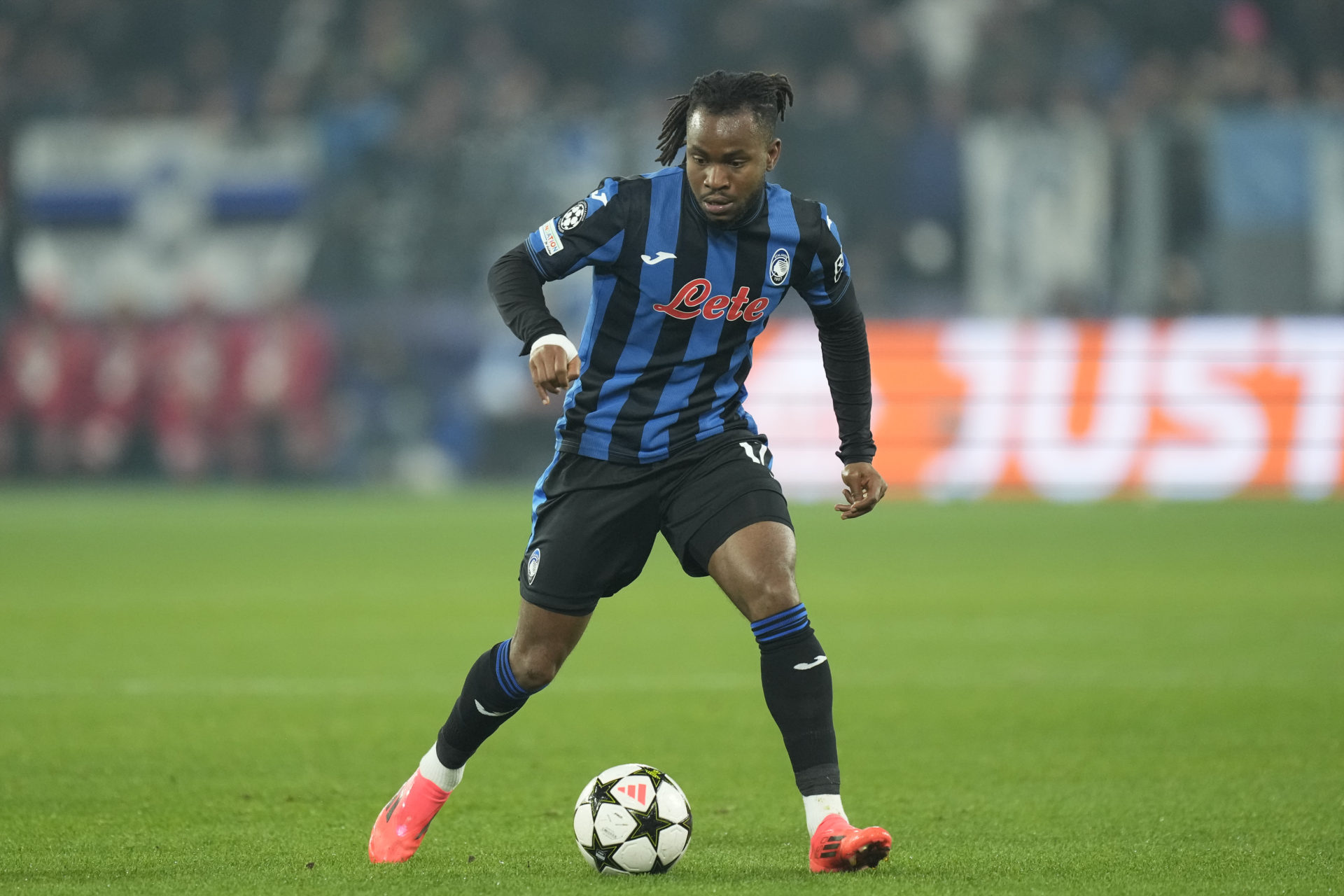 Atalanta winger Ademola Lookman in action.