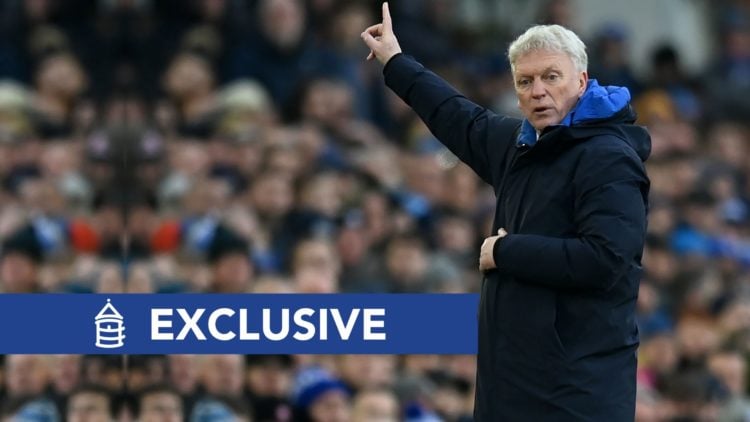 LIVERPOOL, ENGLAND - JANUARY 19: Everton manager David Moyes reacts during the Premier League match between Everton FC and Tottenham Hotspur FC at ...