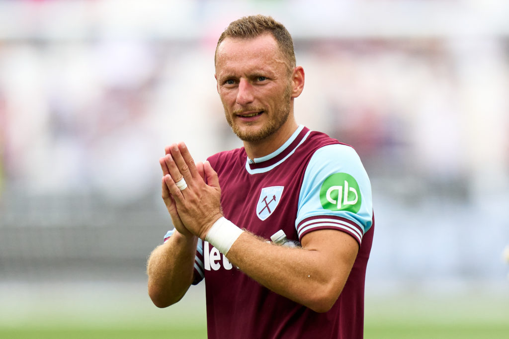 Vladimir Coufal claps the fans after West Ham United v Celta Vigo.