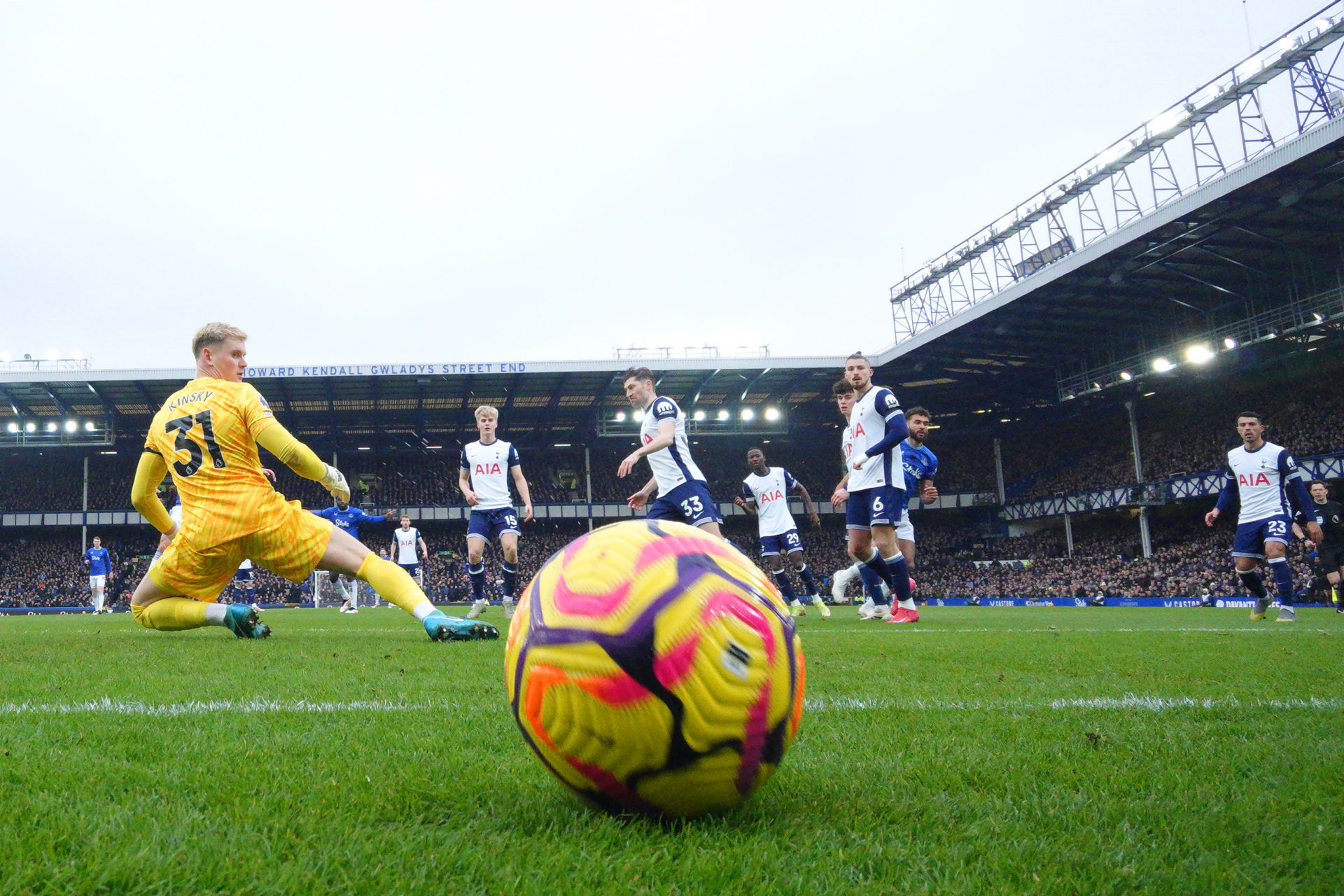 Everton FC v Tottenham Hotspur FC - Premier League