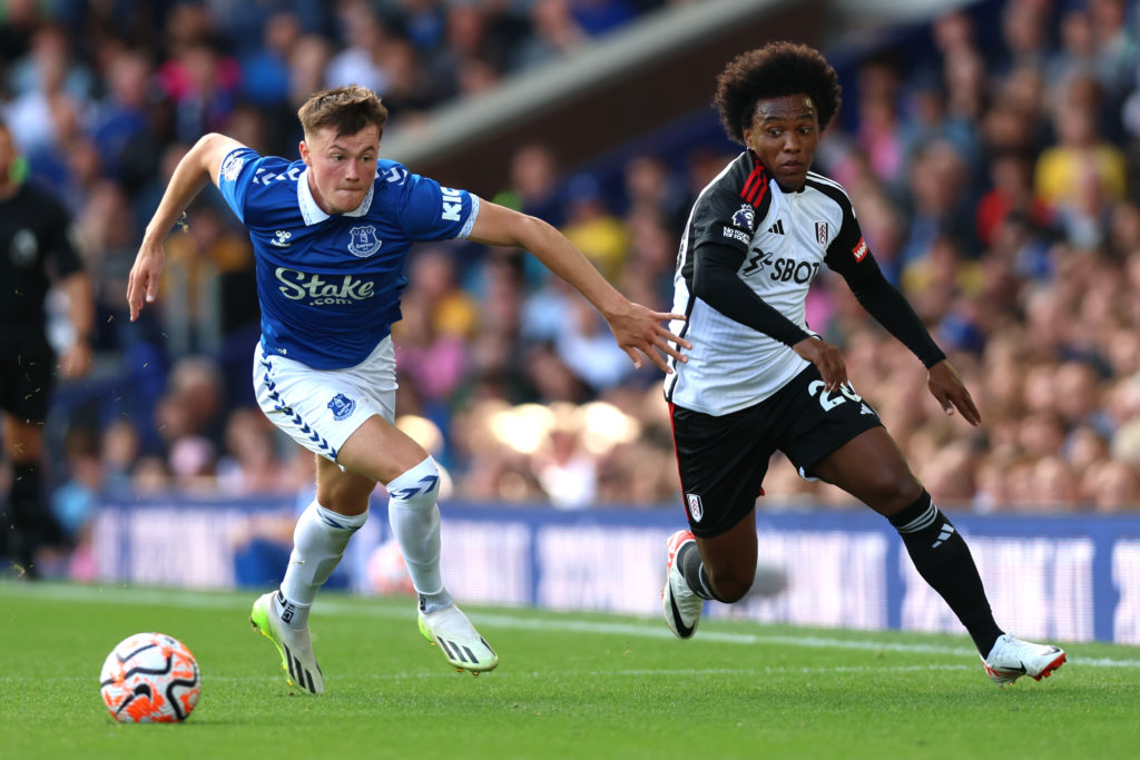 Everton FC v Fulham FC - Premier League