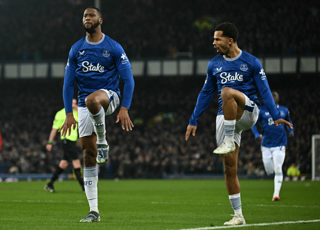 FBL-ENG-PR-EVERTON-LIVERPOOL