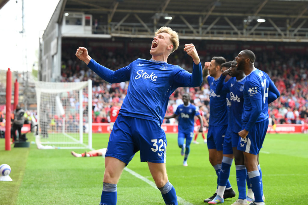 Jarrad Branthwaite of Everton celebrates after Abdoulaye Doucoure scores a goal during the Premier League match between Nottingham Forest and Everton