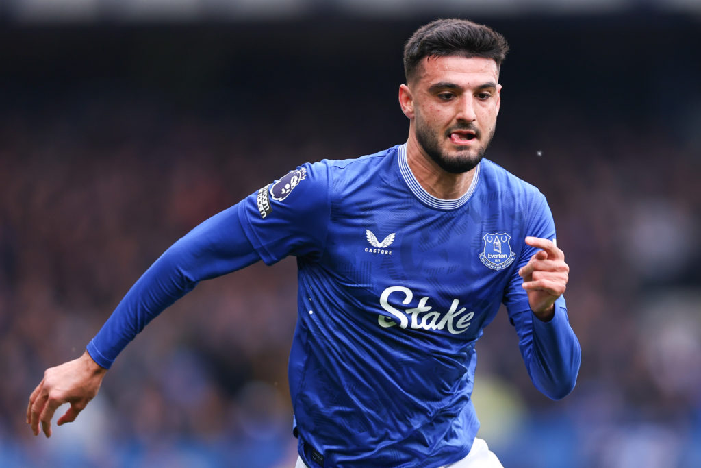 Armando Broja in action for Everton vs Man City.