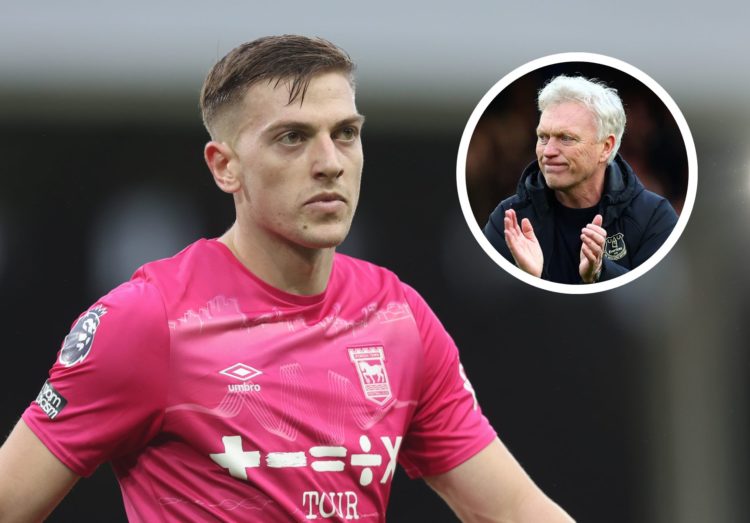 Ipswich Town's Liam Delap during the Premier League match between Fulham FC and Ipswich Town FC. Everton manager David Moyes applauds the supporter...
