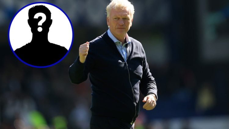 Everton manager David Moyes after Everton 1-1 Arsenal. Inset, Mystery player icon.