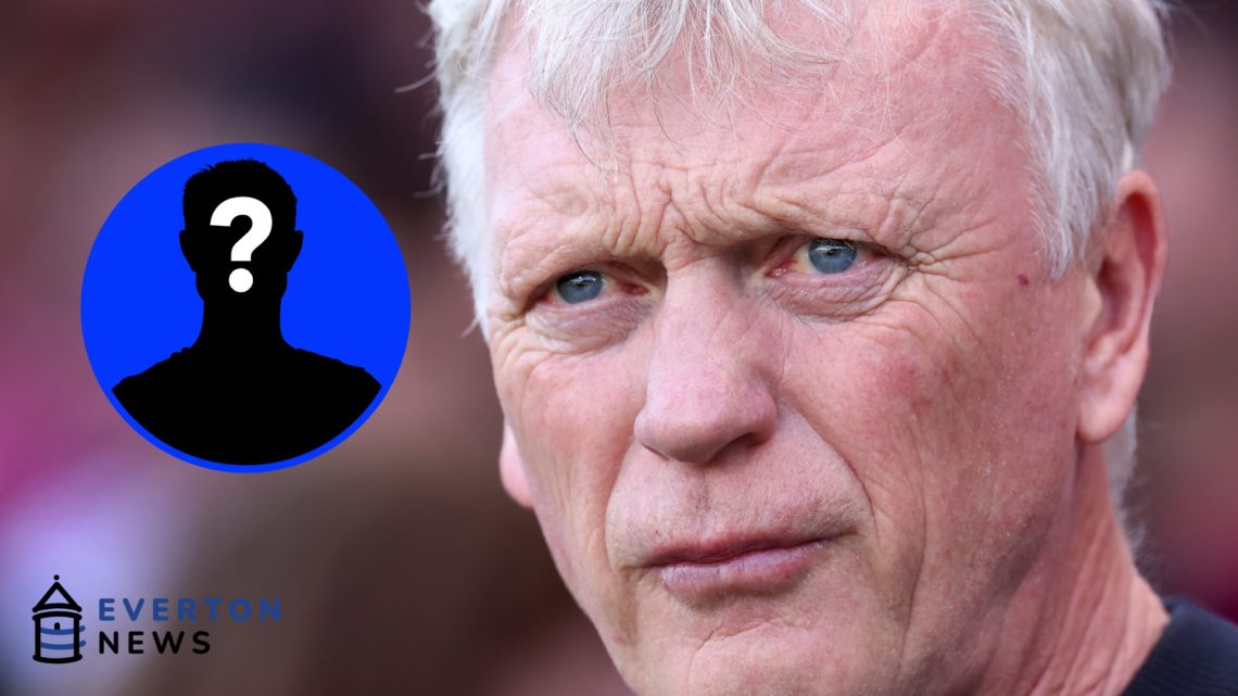 David Moyes looks on as Everton beat Fulham in the Premier League.
