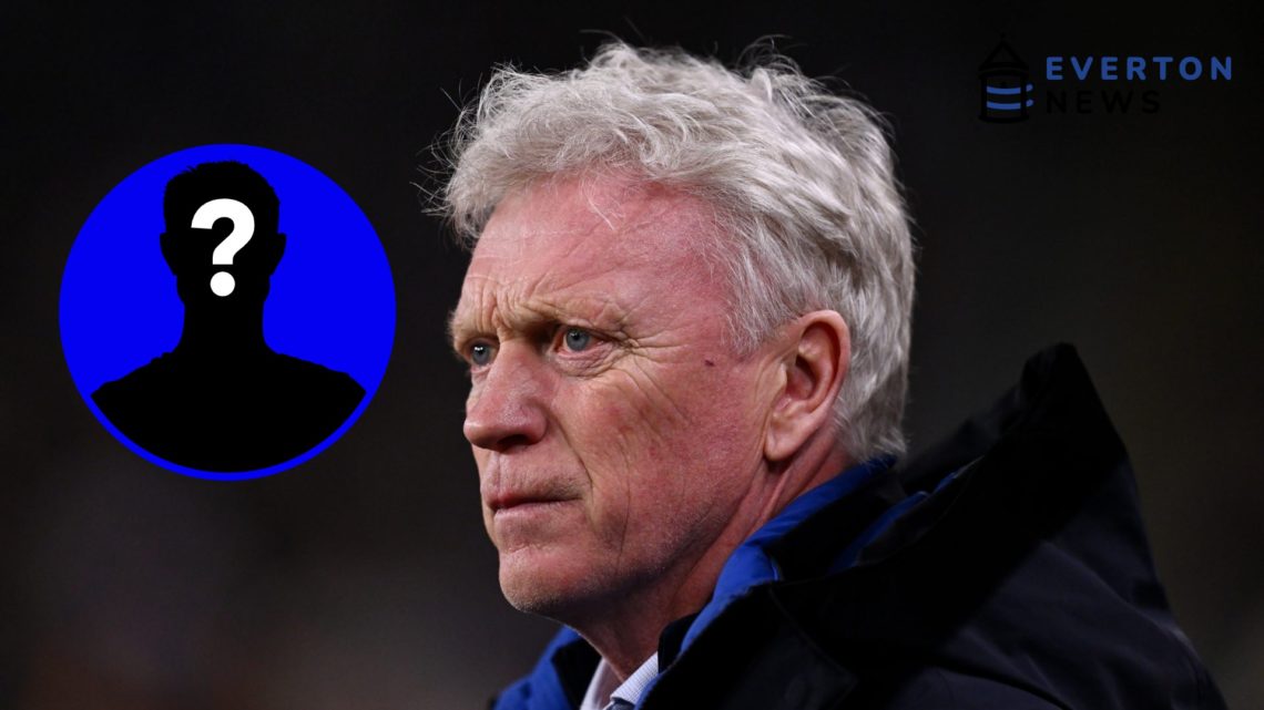 David Moyes looks on as Everton draw away to Wolves.