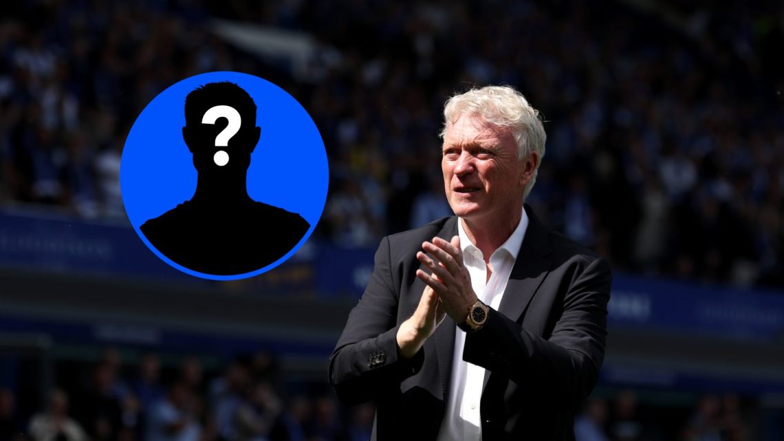 David Moyes claps the Everton fans following their victory over Southampton in the final game at Goodison Park.