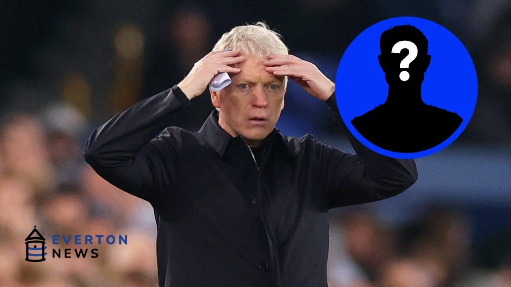 David Moyes with his head in his hands as Everton play Aston Villa.