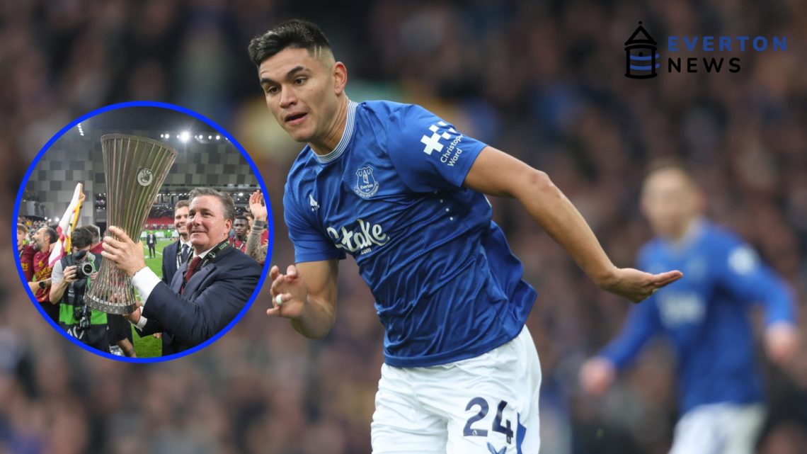 Carlos Alcaraz chases the ball for Everton against West Ham United.