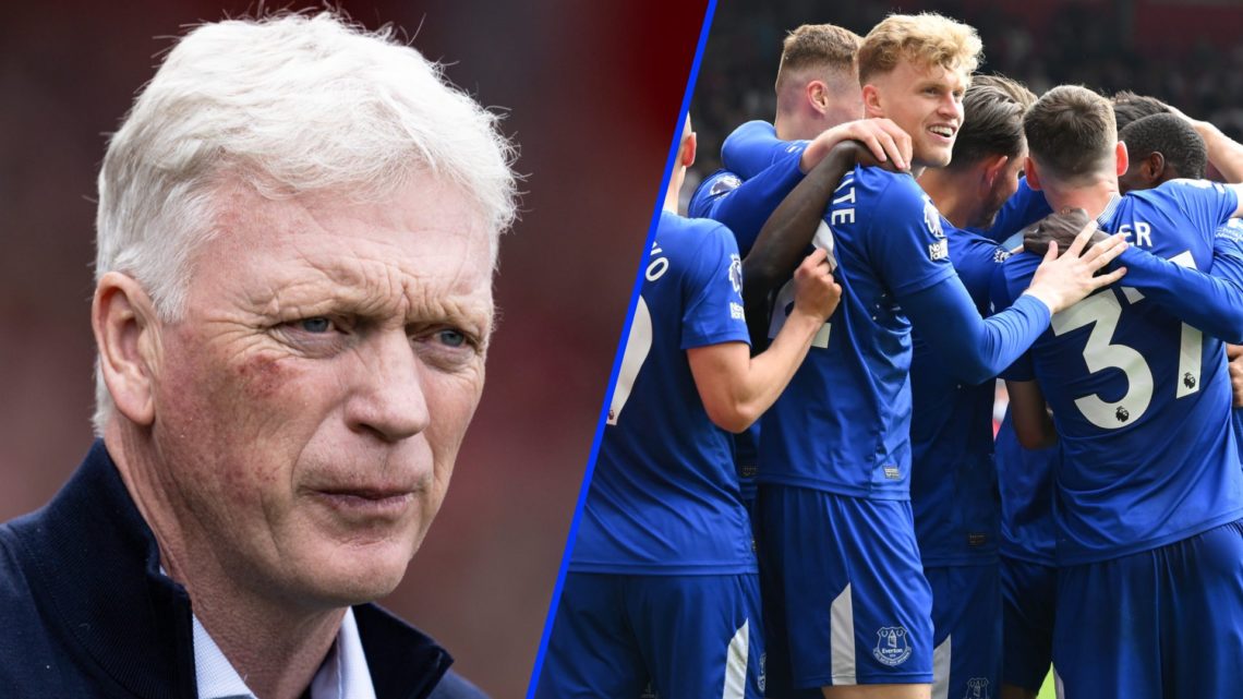 David Moyes watches on after Everton's victory over Nottingham Forest. The Everton players celebrate their win over Nottingham Forest.