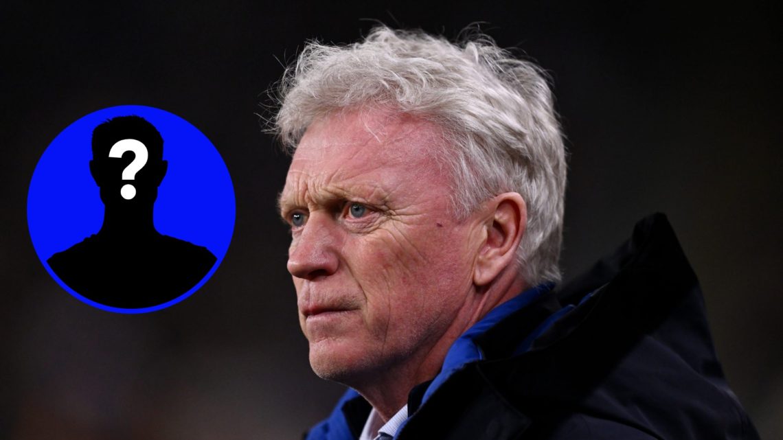 David Moyes watches on as Everton draw away to Wolves.