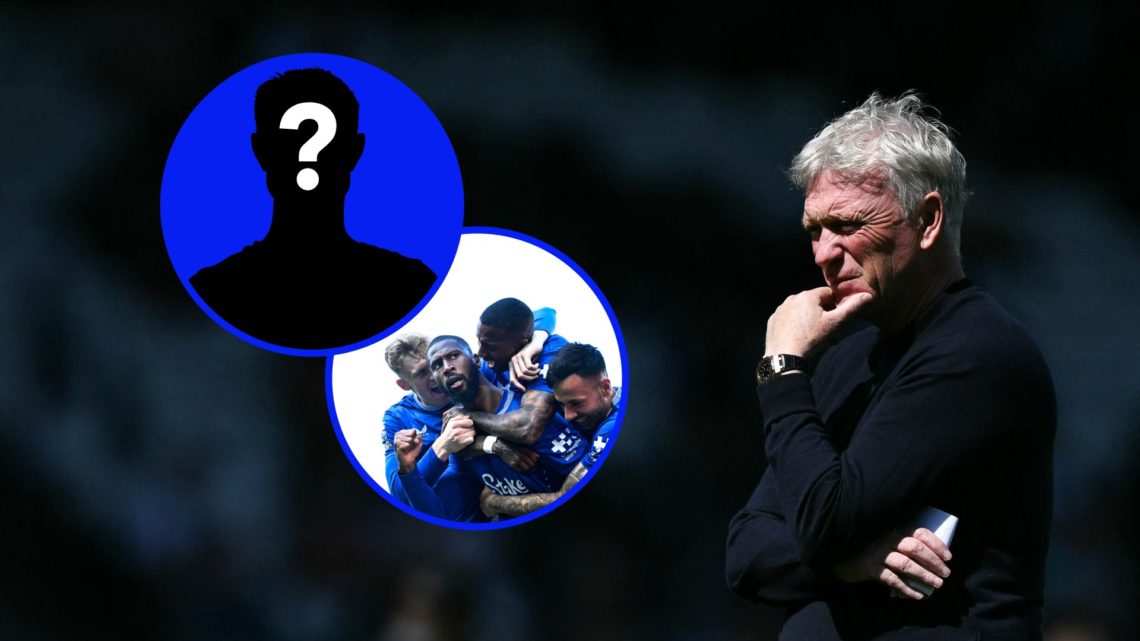 David Moyes watches on as Everton win away to Fulham.