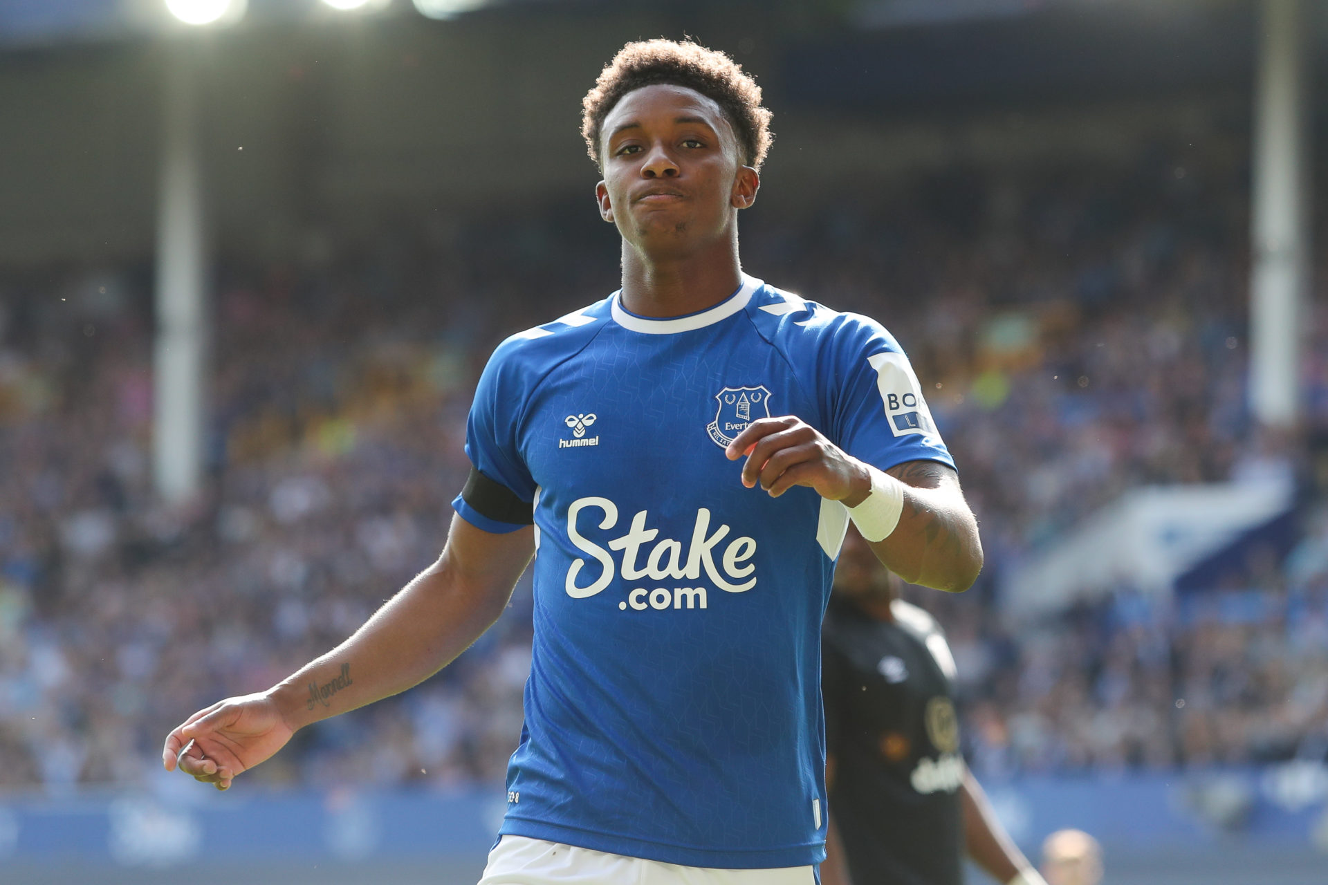 Everton winger Demarai Gray in action.