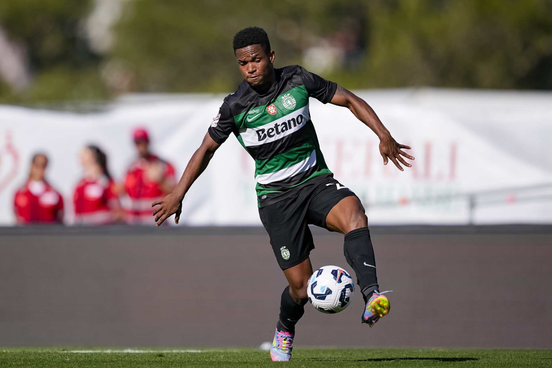 Sporting winger Geny Catamo in action against Benfica.