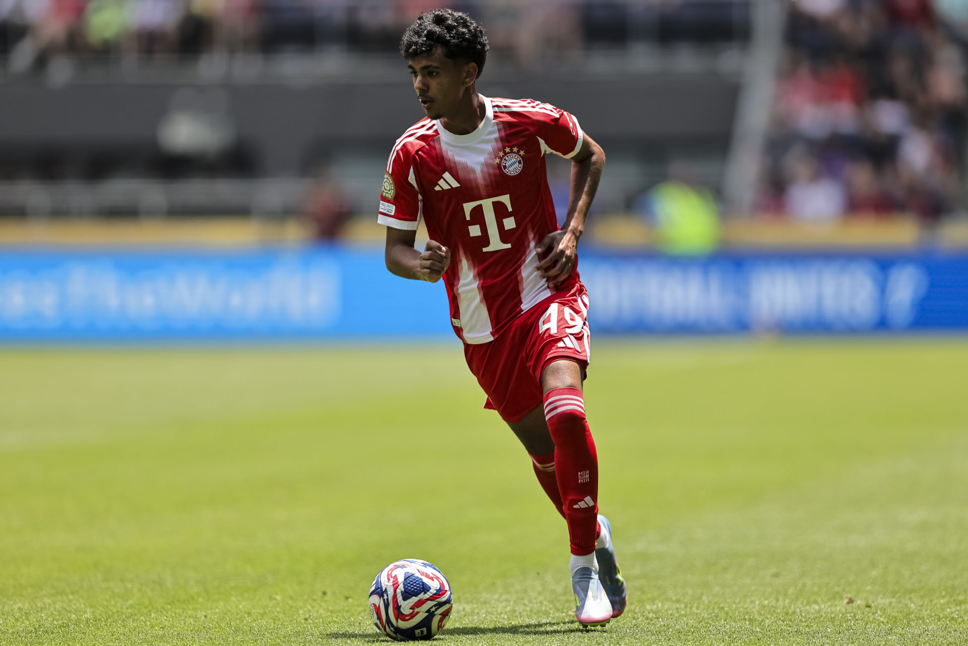 Bayern Munich left-back Adam Aznou.