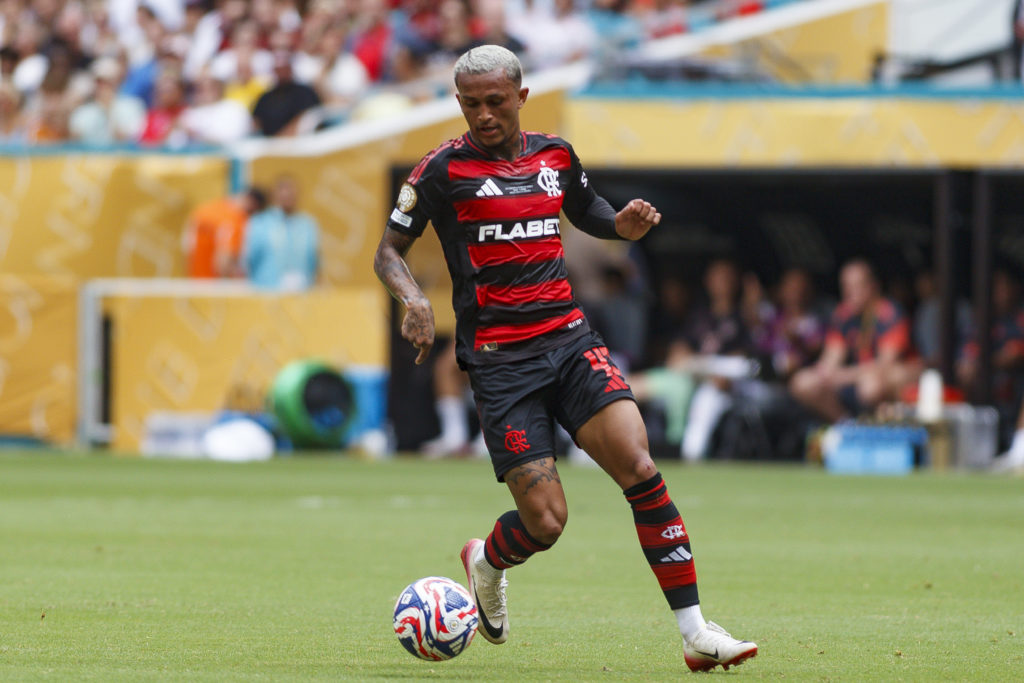Flamengo right-back Wesley Franca.