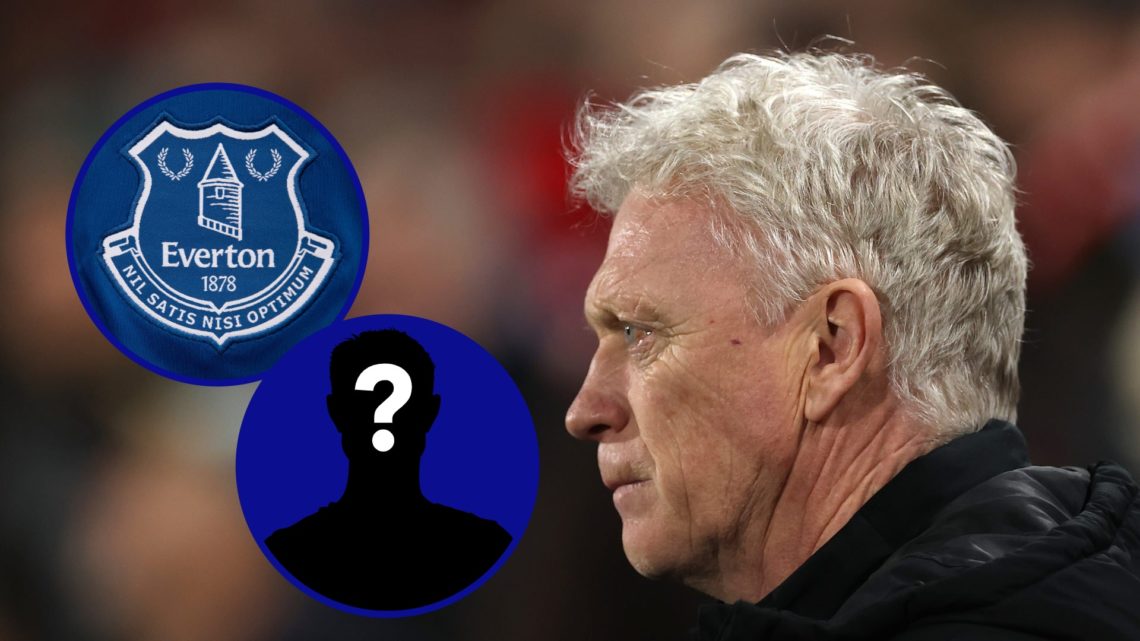 David Moyes looks on as Everton secure a draw at Molineux against Wolverhampton Wanderers.