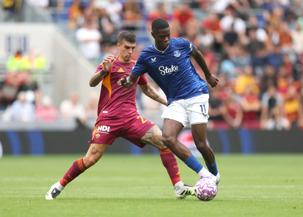 Thierno Barry in action for Everton vs Roma.