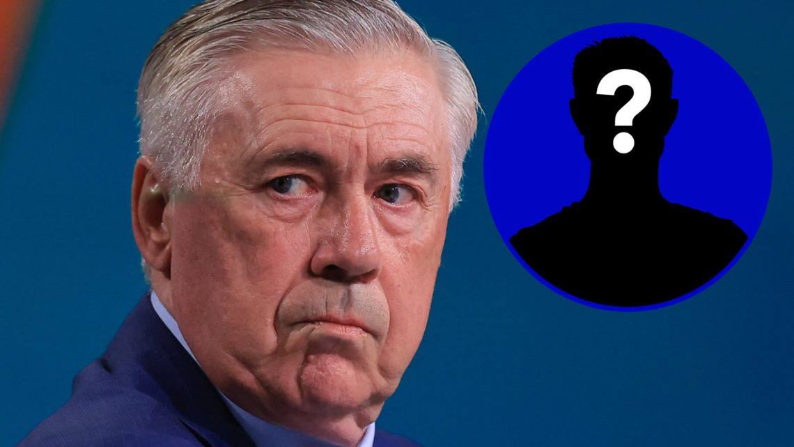 Former Everton manager Carlo Ancelotti. Inset, EN mystery player.