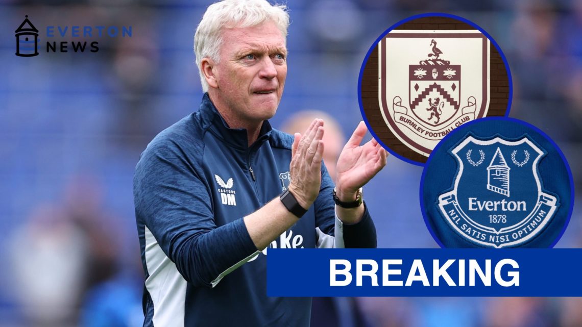 David Moyes claps the Everton fans after their draw against Aston Villa.