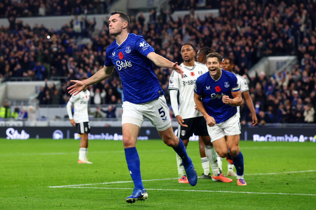Everton v Fulham - Premier League
