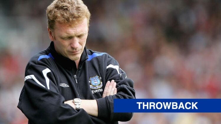 Everton manager David Moyes with the throwback banner.