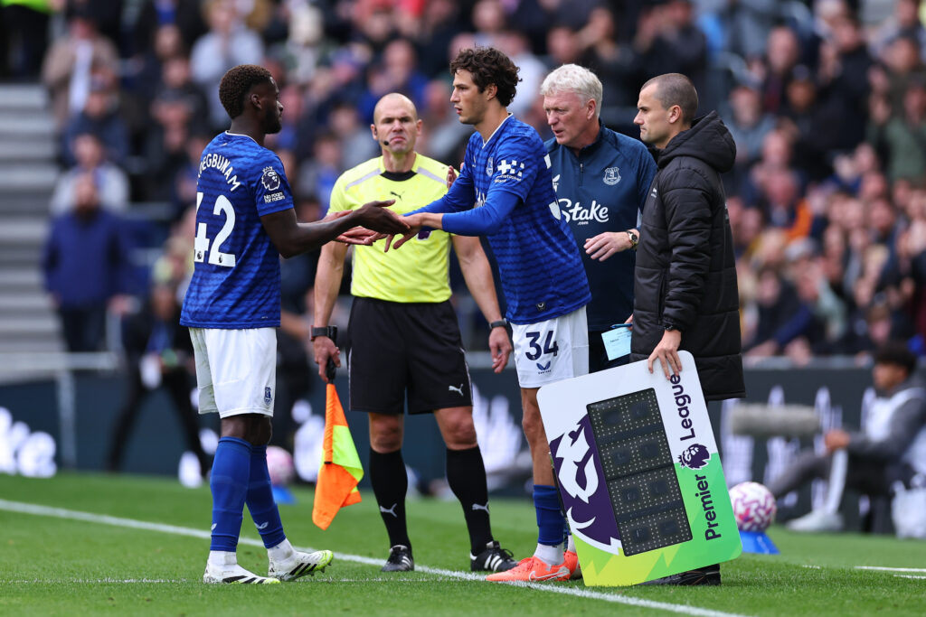 Everton v Aston Villa - Premier League