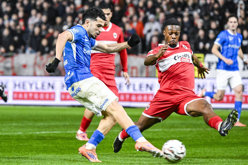 Zakaria El Ouahdi in action for Genk in the Belgian Pro League