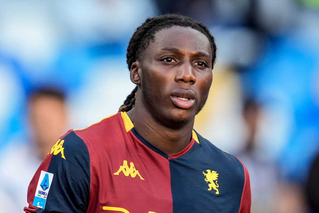 Brooke Norton-Cuffy playing for Genoa.