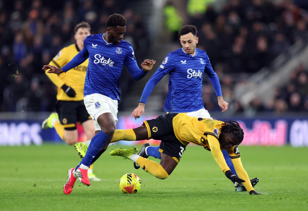 Tim Iroegbunam and Dwight McNeil battle for the ball for Everton.