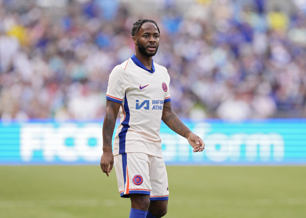 Raheem Sterling playing for Chelsea.