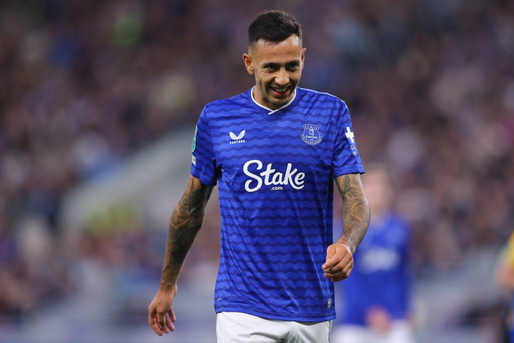 Dwight McNeil playing for Everton.