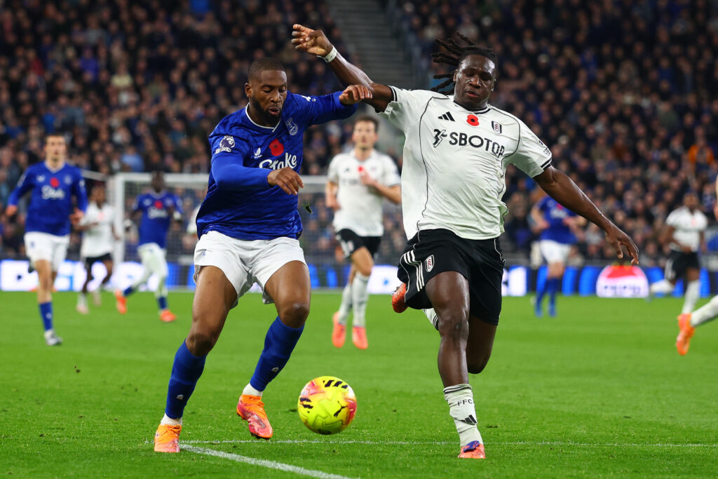 Beto on the ball for Everton.