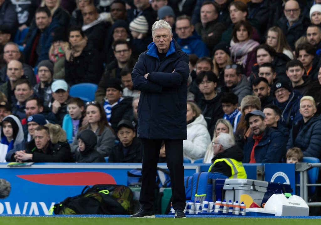 David Moyes on the touchline while managing Everton.