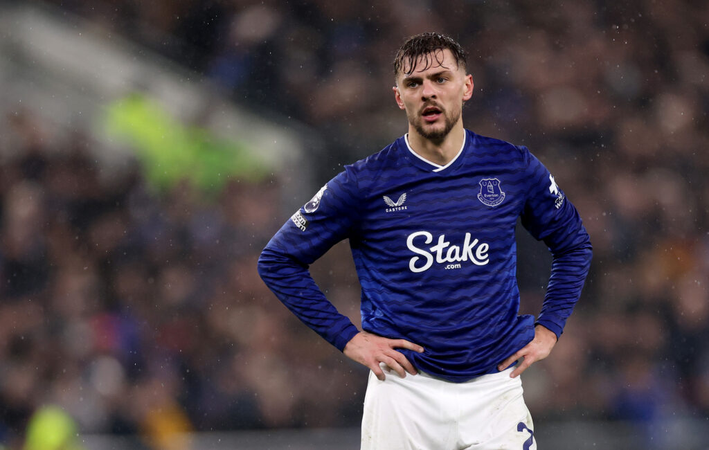 Kiernan Dewsbury-Hall playing for Everton.