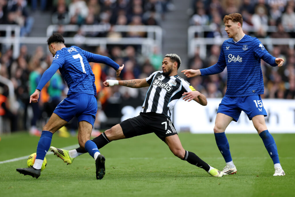 Dwight McNeil playing for Everton.