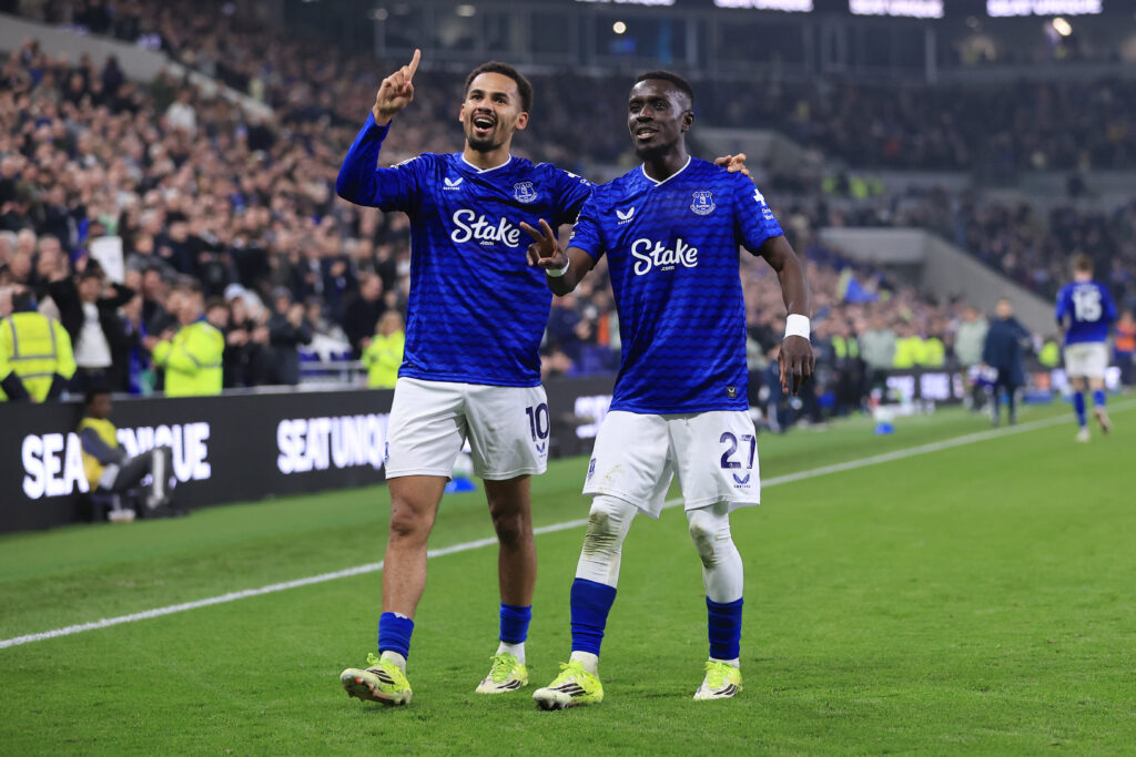 Iliman Ndiaye and Idrissa Gana Gueye celebrate for Everton.
